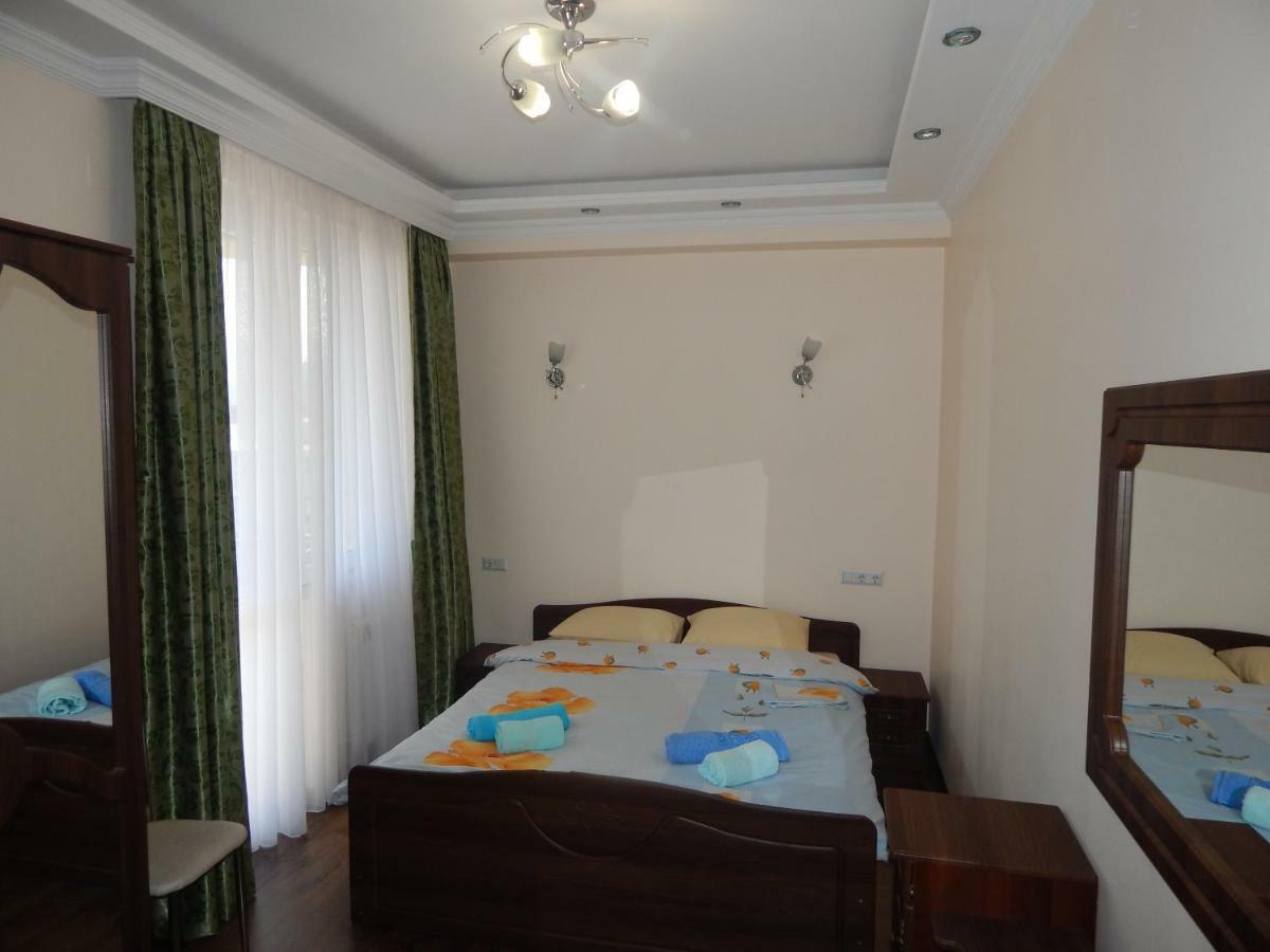 Apartment First Line From Sea Batumi Exterior foto
