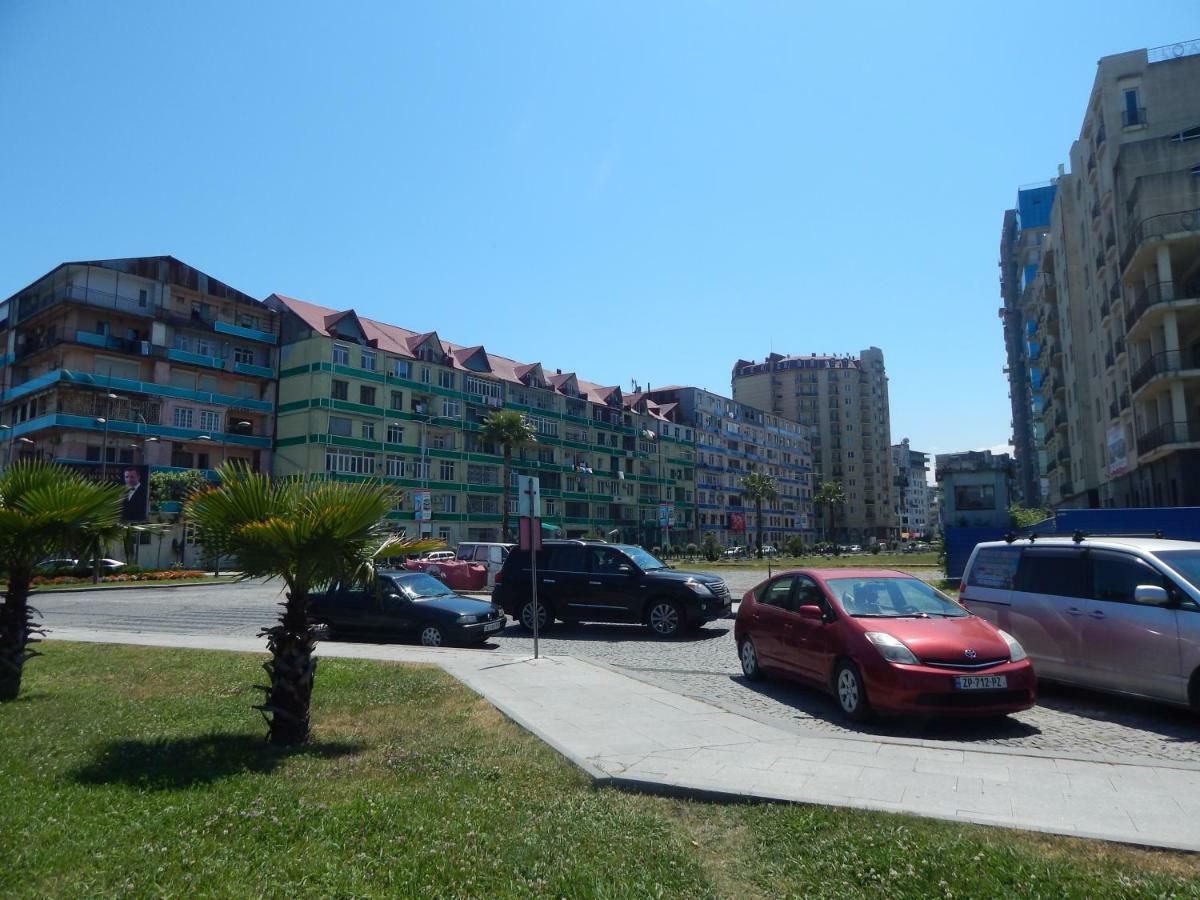 Apartment First Line From Sea Batumi Exterior foto