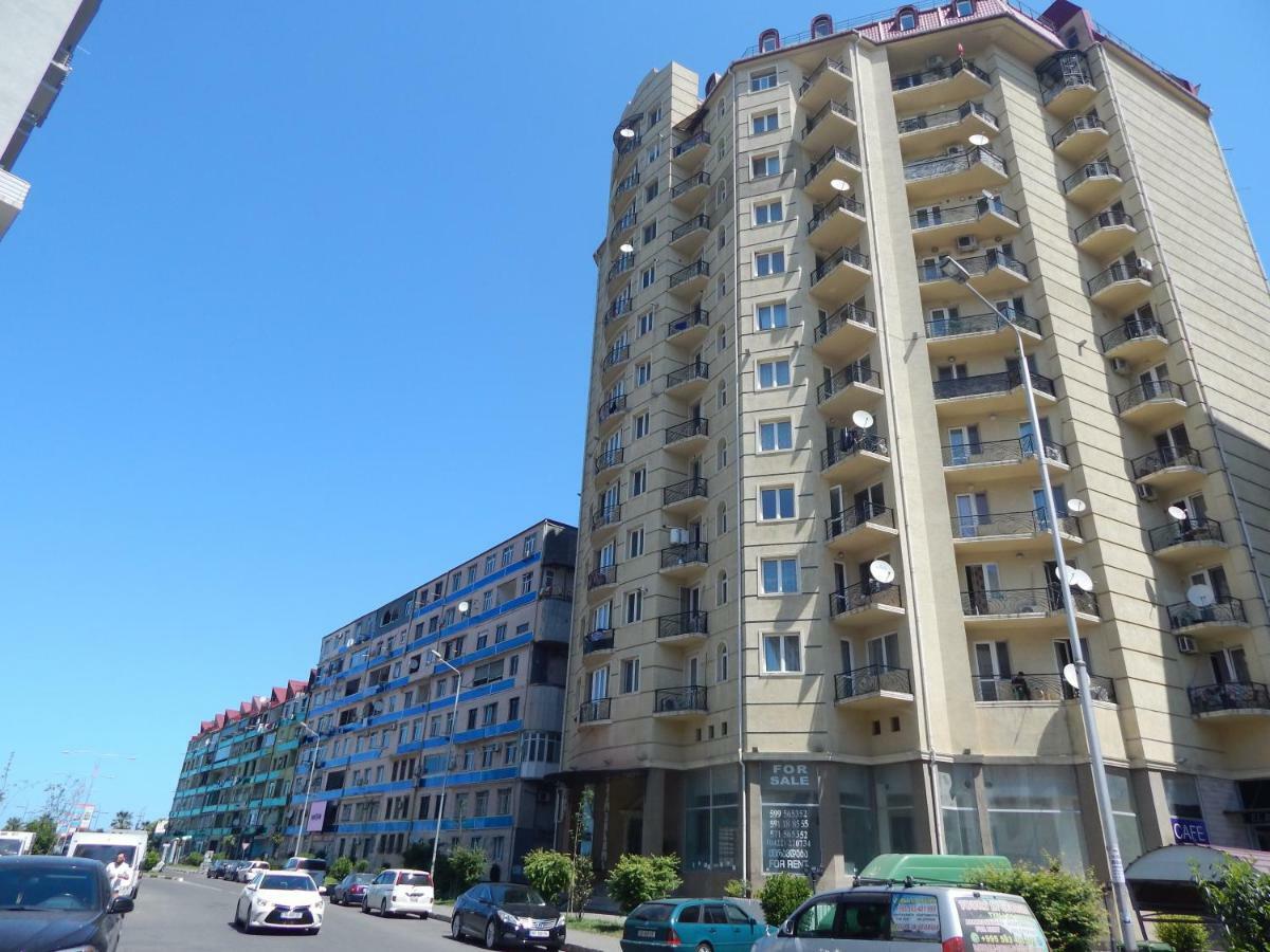 Apartment First Line From Sea Batumi Exterior foto