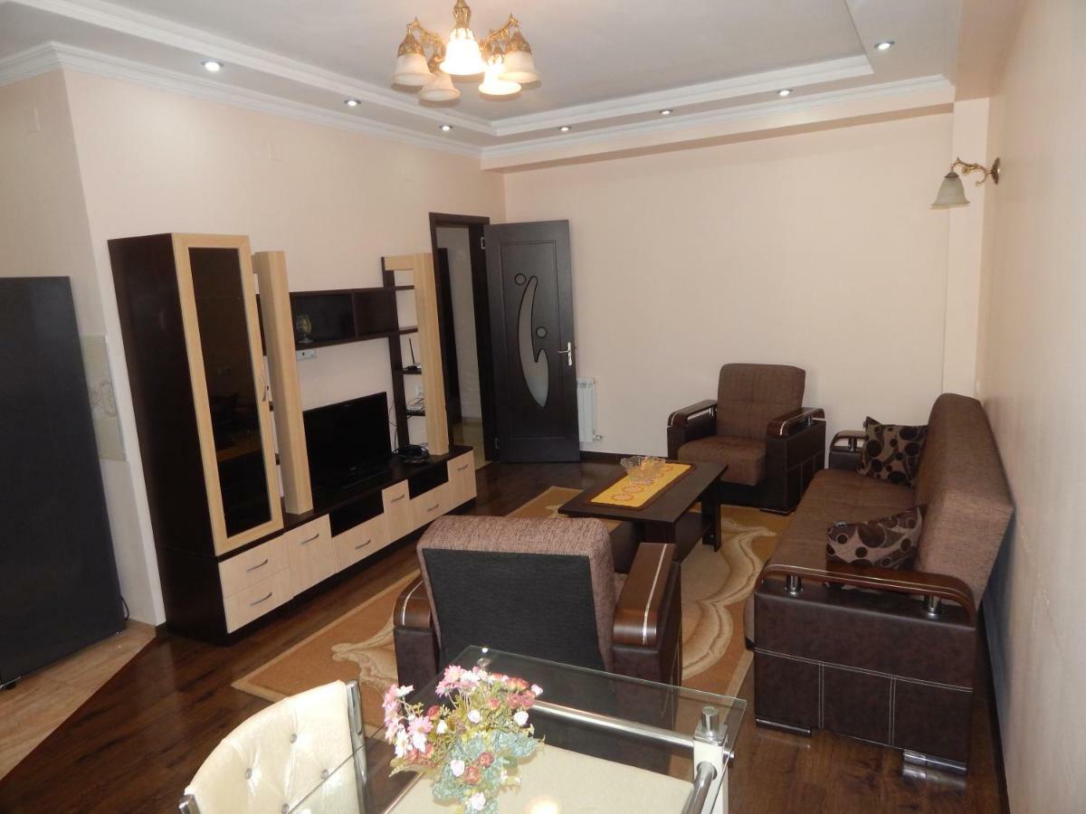 Apartment First Line From Sea Batumi Exterior foto