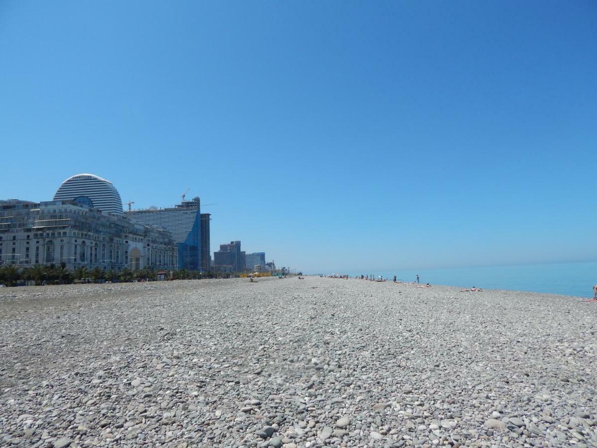 Apartment First Line From Sea Batumi Exterior foto